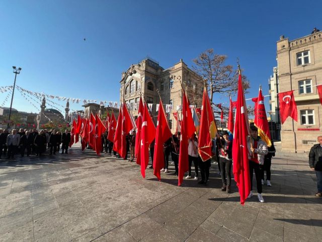 Alpaslan: “Dünyanın En Saygın Mesleği Öğretmenliğin, Maddi Manevi Hiçbir Karşılığı Yoktur”