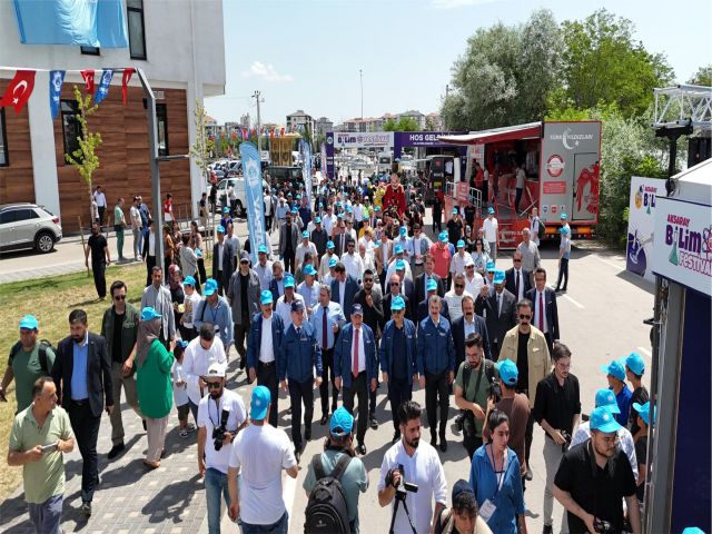 ÜÇÜNCÜ AKSARAY BİLİM FESTİVALİ, KAPILARINI AÇTI