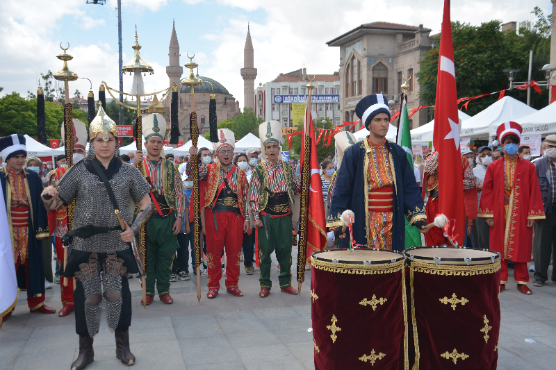 TÜRKİYE’YE MODEL OLACAK “KARAKTER EĞİTİMİ” SERGİSİ AÇILDI