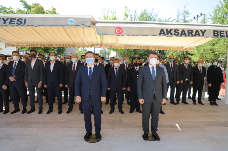 15 Temmuz şehitleri kabir başında anıldı