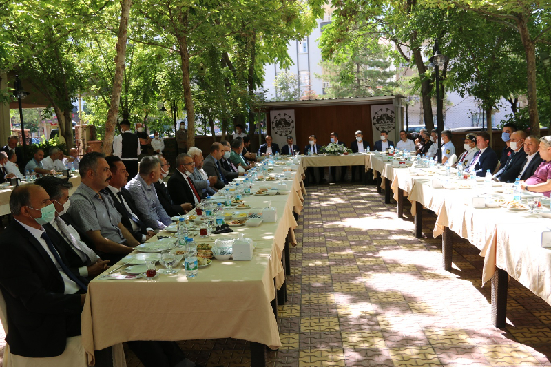 İL PROTOKOLÜ BAYRAMLAŞMA TÖRENİNDE BULUŞTU