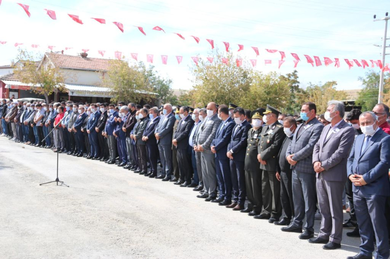 ŞEHİT FARUK ESER DUALARLA SON YOLCULUĞUNA UĞURLANDI