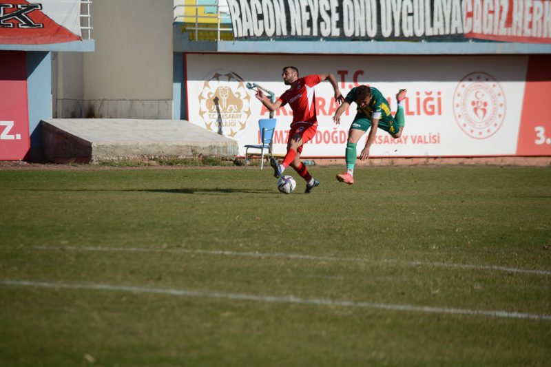 AKSARAYSPOR KENDİ SAHASINDA FARKLI