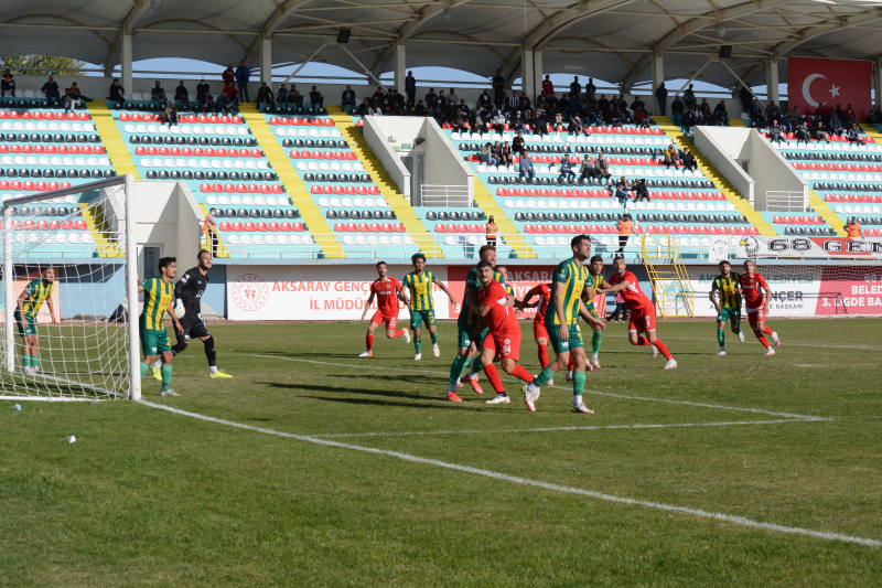 AKSARAYSPOR KENDİ SAHASINDA FARKLI