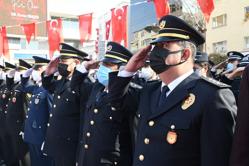 CUMHURİYET COŞKUSU MEYDANA SIĞMADI!