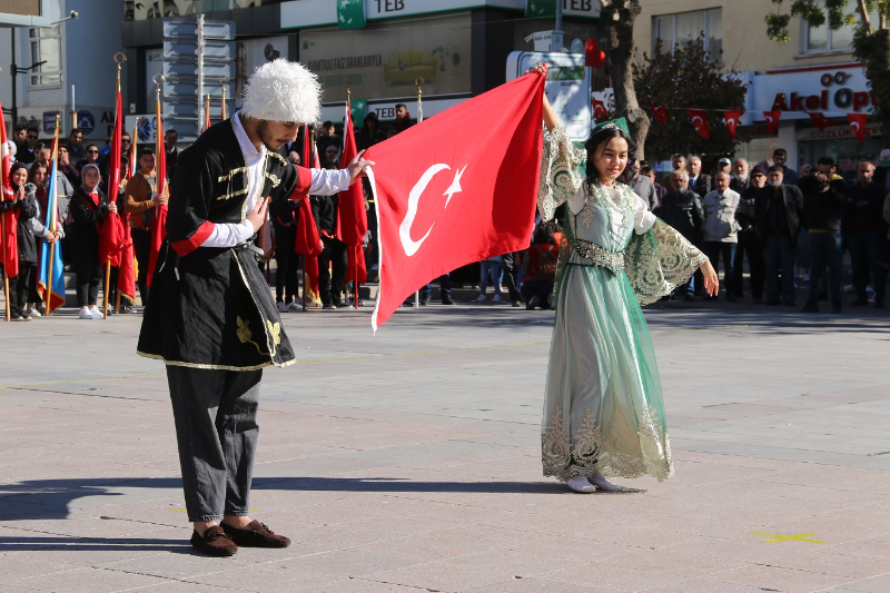 Cumhuriyet Yeni Bir Rejim Ve Dirilişin Adıdır