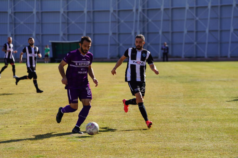 İKİNCİ YARI BAMBAŞKA BİR AKSARAYSPOR 2-1