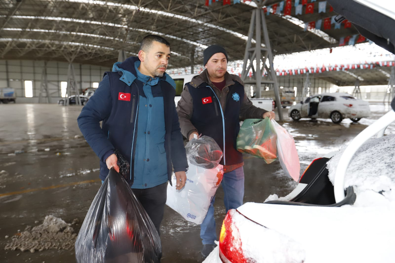 Aksaray Depremzedeler İçin Seferber Oldu