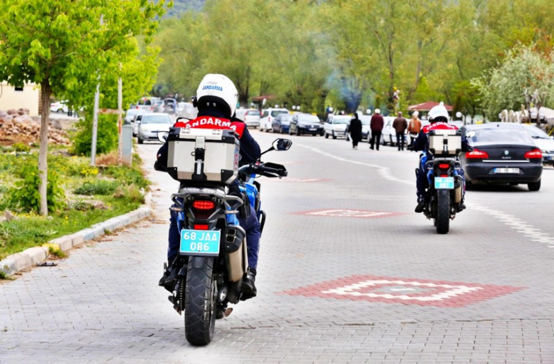 Jandarman Motosikletli Asayiş Timleri Huzur İçin Görev Başında