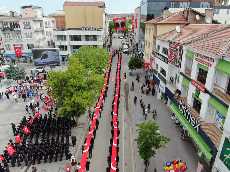 Aksaray 19 Mayıs'ı Coşkuyla Kutladı: Milli Mücadele'nin Ateşi 104 Yıl Önce Yandı