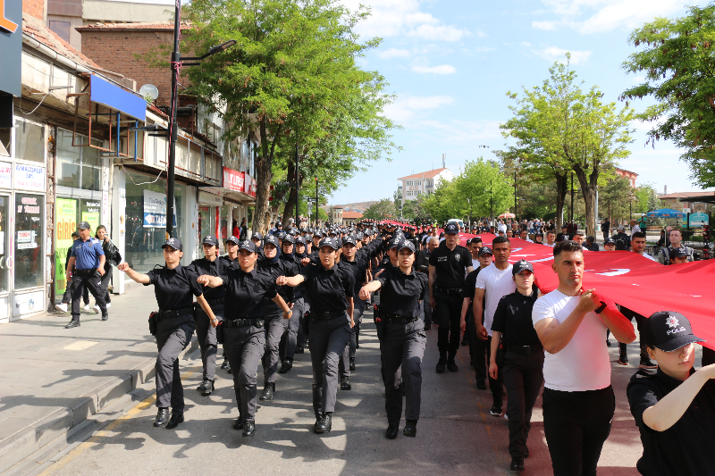 Aksaray 19 Mayıs'ı Coşkuyla Kutladı: Milli Mücadele'nin Ateşi 104 Yıl Önce Yandı