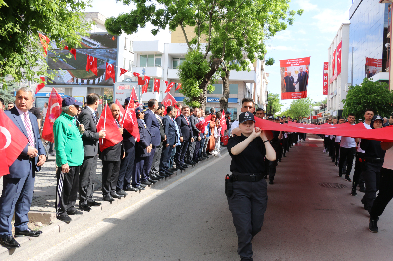 Aksaray 19 Mayıs'ı Coşkuyla Kutladı: Milli Mücadele'nin Ateşi 104 Yıl Önce Yandı