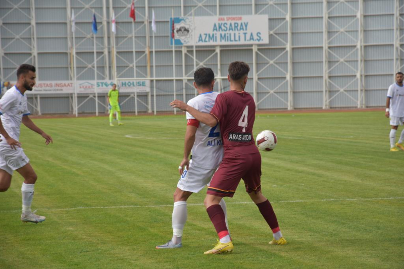 Dağılgan Stadı'nda İlk Yarı Golsüz Bitti