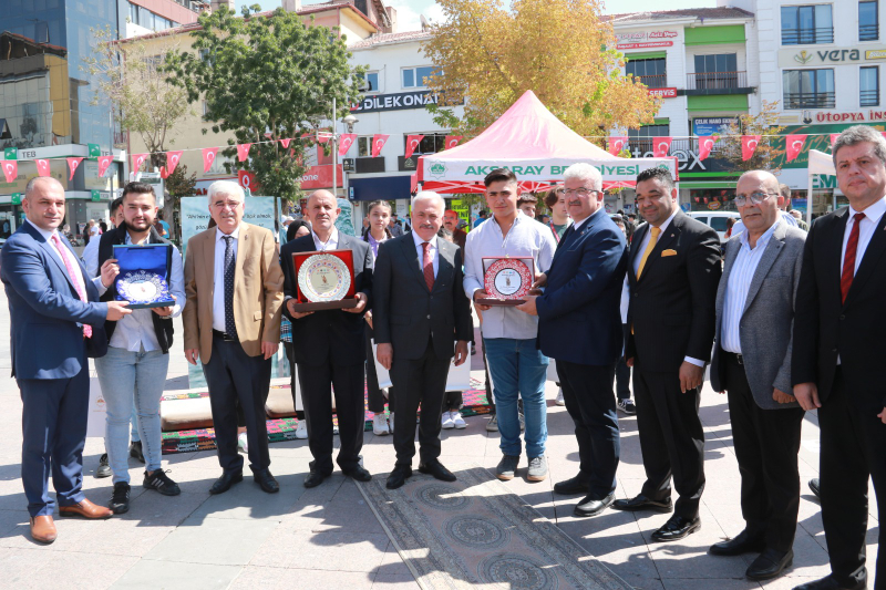 "Ahilik Dünya Toplumlarının Örnek Alması Gereken Bir İnsanlık ve Ahlak Sistemidir"