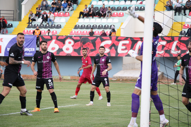 Galibiyet Beklenen Maçta 3 Puan Rakibin Oldu: Aksarayspor 1-2 Isparta 32