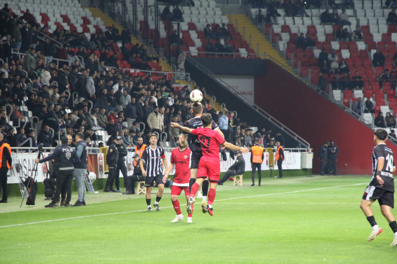 İlk Yarıda Gol Sessizliği