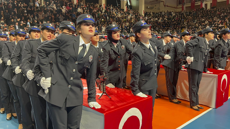 Aksaray POMEM’de Mezuniyet Sevinci