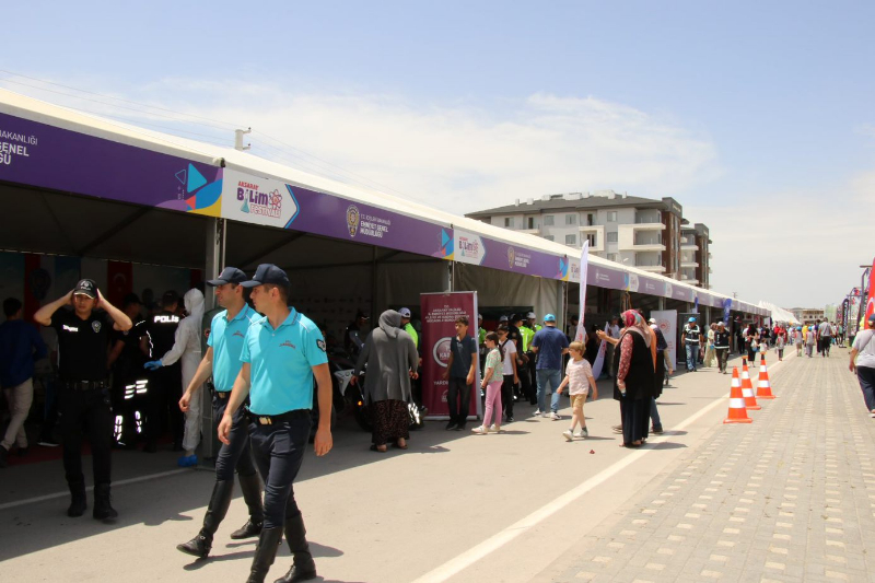 ÜÇÜNCÜ AKSARAY BİLİM FESTİVALİ, KAPILARINI AÇTI