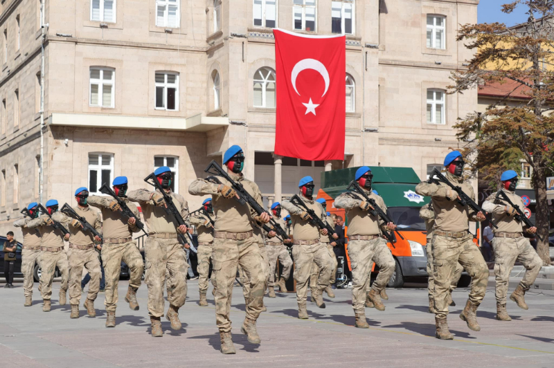 AKSARAY’DA 30 AĞUSTOS COŞKUYLA KUTLANDI