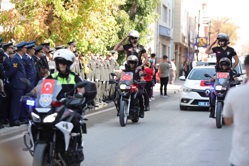 AKSARAY’DA 30 AĞUSTOS COŞKUYLA KUTLANDI