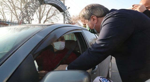 Vali Aydoğdu'nun denetiminde vatandaşlar gülümsetti