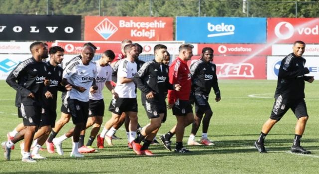 Beşiktaş'ta Beş İsim Başakşehir Kadrosunda Yer Almadı