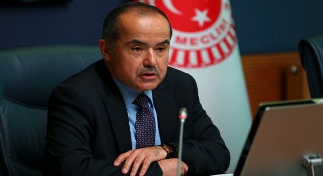 ''Öğretmenlerimiz Baş Tacımızdır''