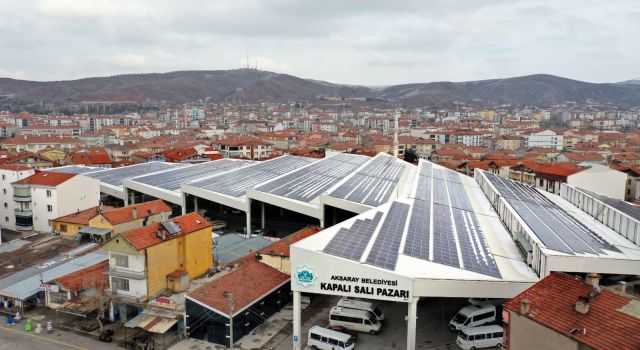 Salı Pazarının Çatısı Elektrik Üretiyor