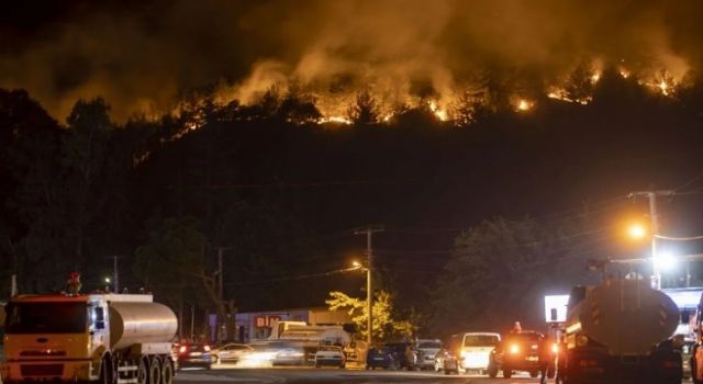 Marmaris'te Orman Yangını: Alevlerle Mücadelede 2. Gün