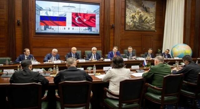 Moskova'da "Kırmızı Hat" Toplantısı: İlk Somut Sonuç Çıktı