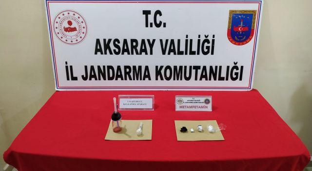 Jandarmadan Uyuşturucuya Geçit Yok: İki Şahıs Yakayı Ele Verdi