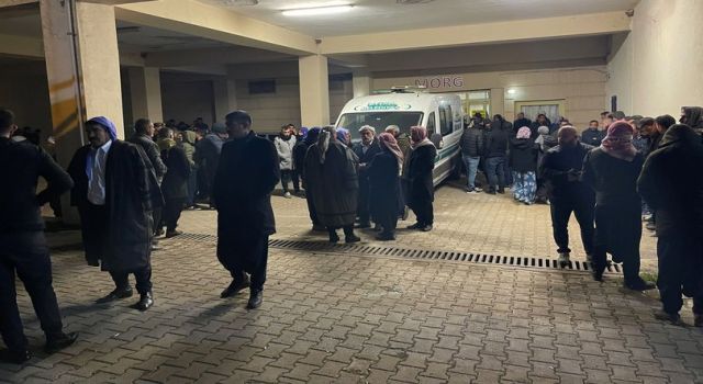 Tüfekle Fotoğraf Çekmek İsterken Kazara Annesini Vurdu