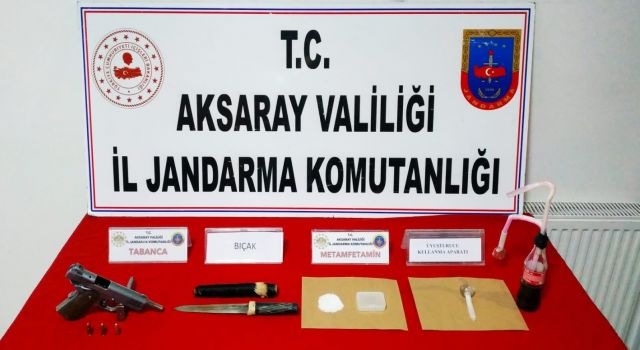 Zehir Taciri Jandarmadan Kaçamadı