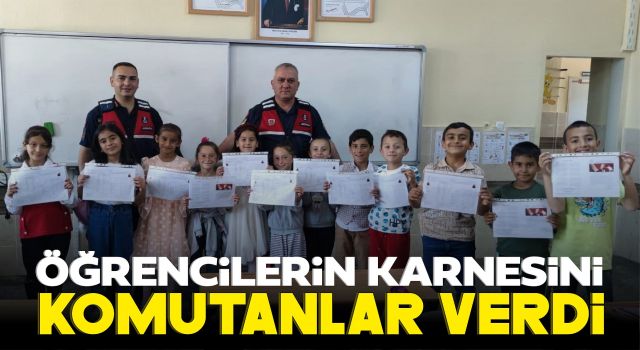 Öğrencilerin Karnesini Komutanlar Verdi