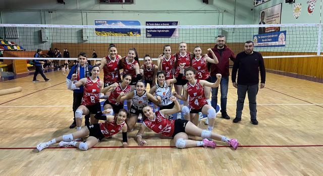 Aksaray'ın 2 Voleybol Takımı Aynı Grupta Rakiplerine Karşı Ter Dökecek