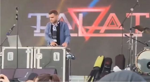 DJ Talat, Sahne Performansıyla Dinleyenlerini Büyülüyor