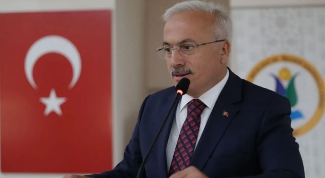 Vali Kumbuzoğlu: "Muhtarlar Demokrasilerde Önemli Mihenk Taşlarıdır"