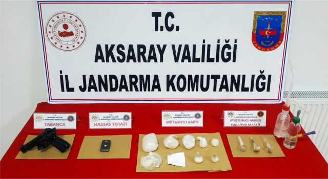 Jandarmadan Zehir Tacirine Baskın: Evinden Bakın Ne Çıktı!