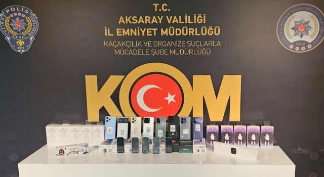 Kaçak Telefon Taciri Yakayı Ele Verdi