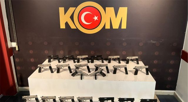 Silah Kaçakçısı, Kom’un Gözünden Kaçmadı