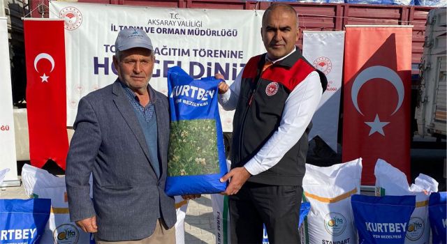 Üreticiye Destek İçin Tohum Dağıttılar