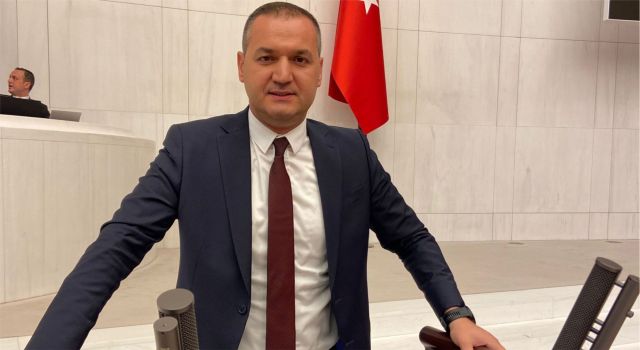 Yaldır: “Yunan'a, Arap'a Hoş Bakan Bu Zat, Türk Olunca Yan Bakmaktadır”