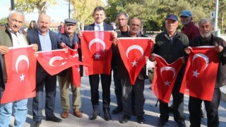 Chp, Aksaray’ı Türk Bayrakları İle Donattı