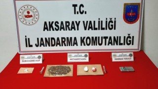 Zehir Tacirleri Jandarmadan Kaçamıyor