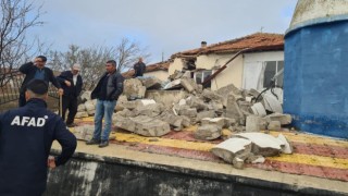 Hortum Ağaçören İlçesinde Maddi Hasara Yol Açtı