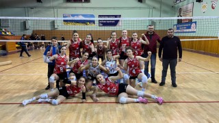 Aksaray'ın 2 Voleybol Takımı Aynı Grupta Rakiplerine Karşı Ter Dökecek