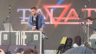 DJ Talat, Sahne Performansıyla Dinleyenlerini Büyülüyor