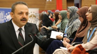 Rektör Arıbaş: İnsanlığın Yaşadığı Sıkıntılar Ancak Eğitimle Çözülür