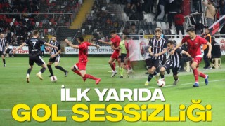 İlk Yarıda Gol Sessizliği