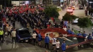 19 Mayıs’ta Meşaleler Eşliğinde Yürüdüler